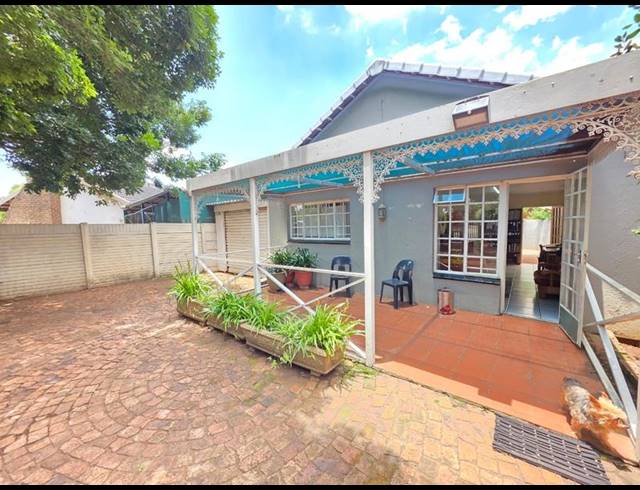 5 BEDROOM HOUSE FOR SALE IN MEYERTON CENTRAL